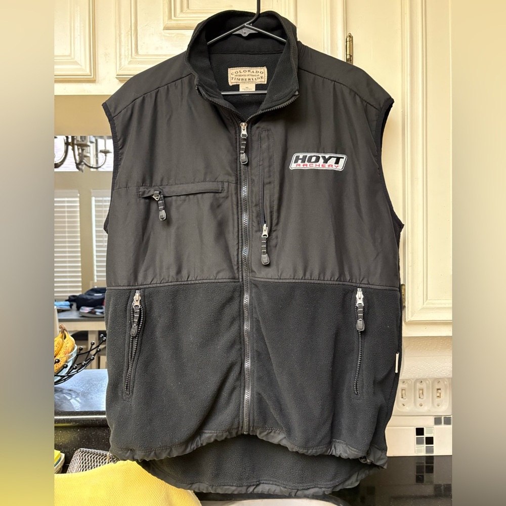 Hoyt Archery Men’s Lined Vest